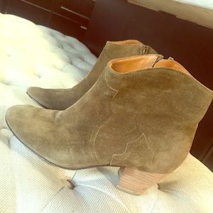 Isabel Marant Dicker brown Suede booties